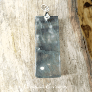 porter un pendentif fluorite