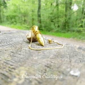 pendule puissant égyptien